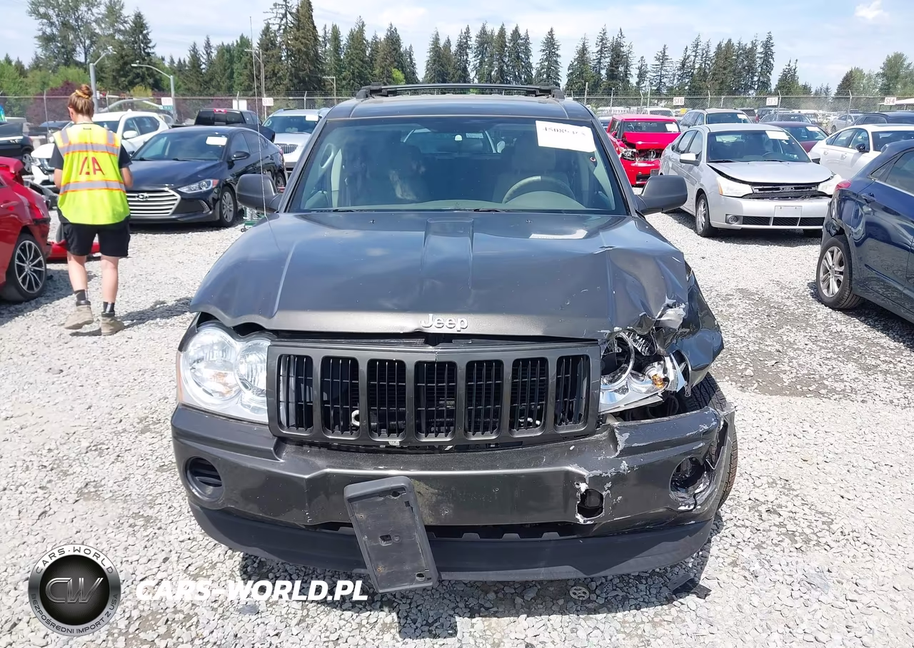 2005 Jeep Grand Cherokee Laredo VIN:1J4GR48K65C501380 - 12