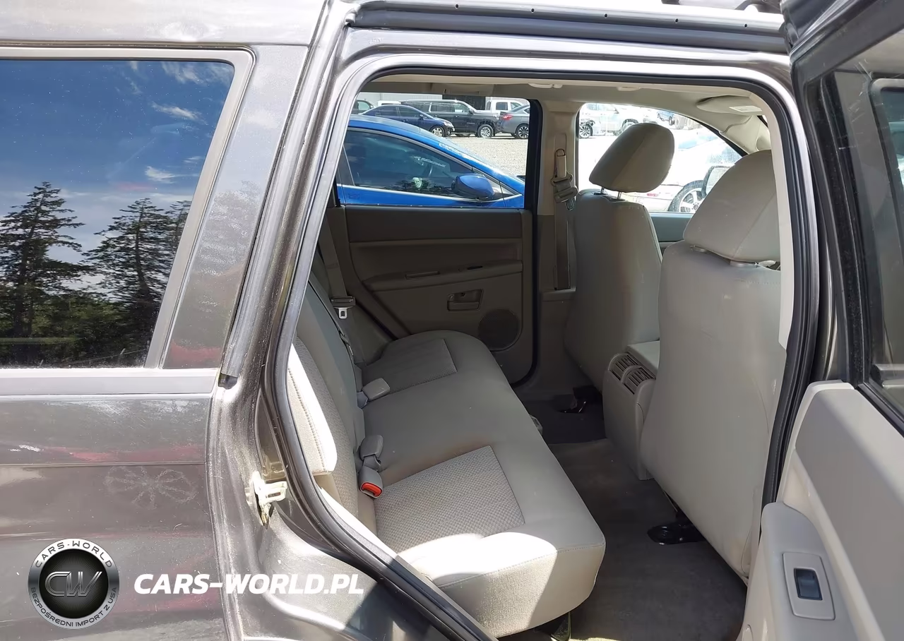 2005 Jeep Grand Cherokee Laredo VIN:1J4GR48K65C501380 - 18
