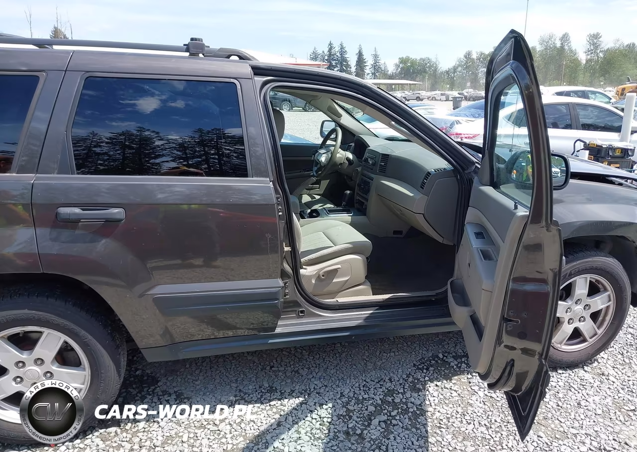 2005 Jeep Grand Cherokee Laredo VIN:1J4GR48K65C501380 - 5