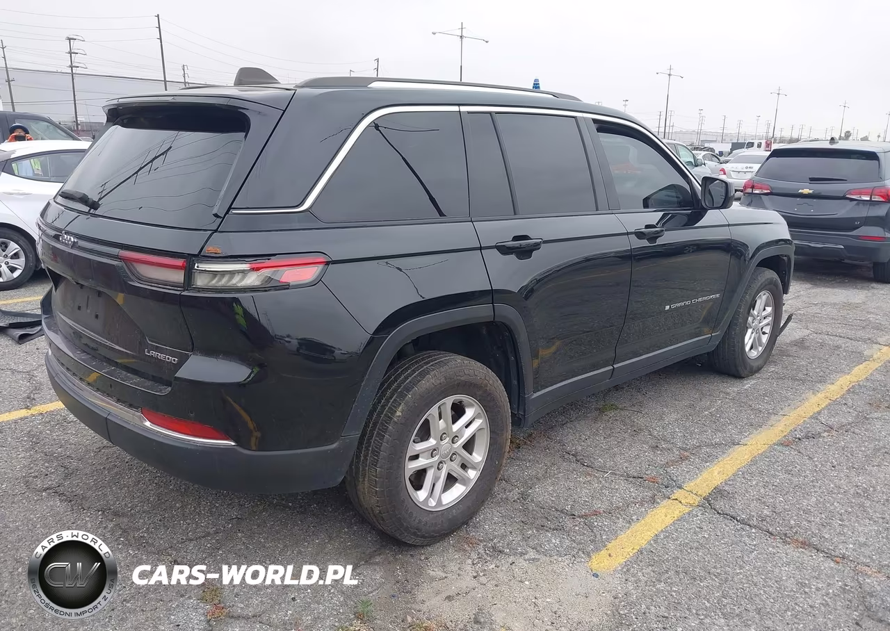 2023 Jeep Grand Cherokee Laredo 4X2 VIN:1C4RJGAG2PC514790 - 4