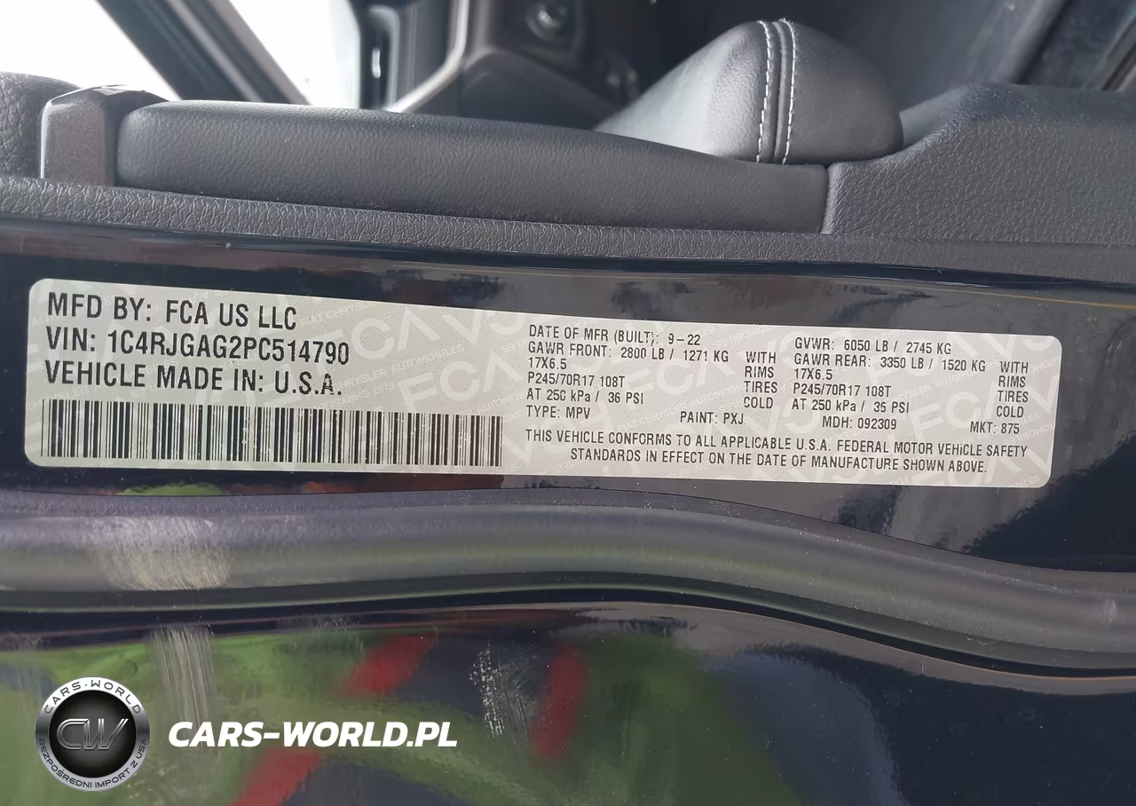 2023 Jeep Grand Cherokee Laredo 4X2 VIN:1C4RJGAG2PC514790 - 9