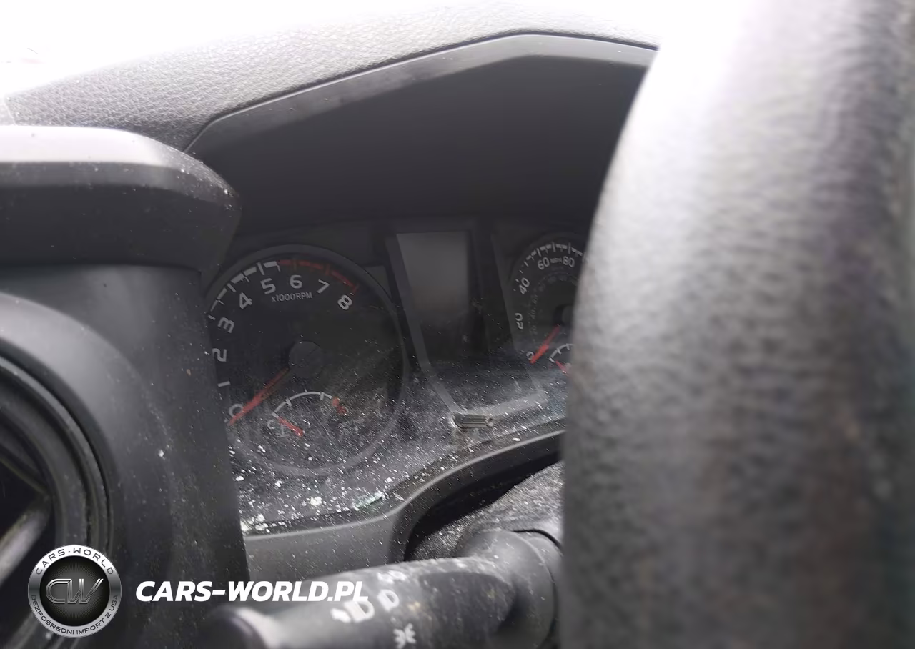 2020 Toyota Tacoma Sr VIN:5TFAX5GN5LX175564 - 7