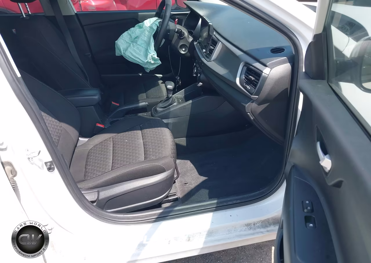 2021 Kia Rio S VIN:3KPA24AD9ME404371 - 5