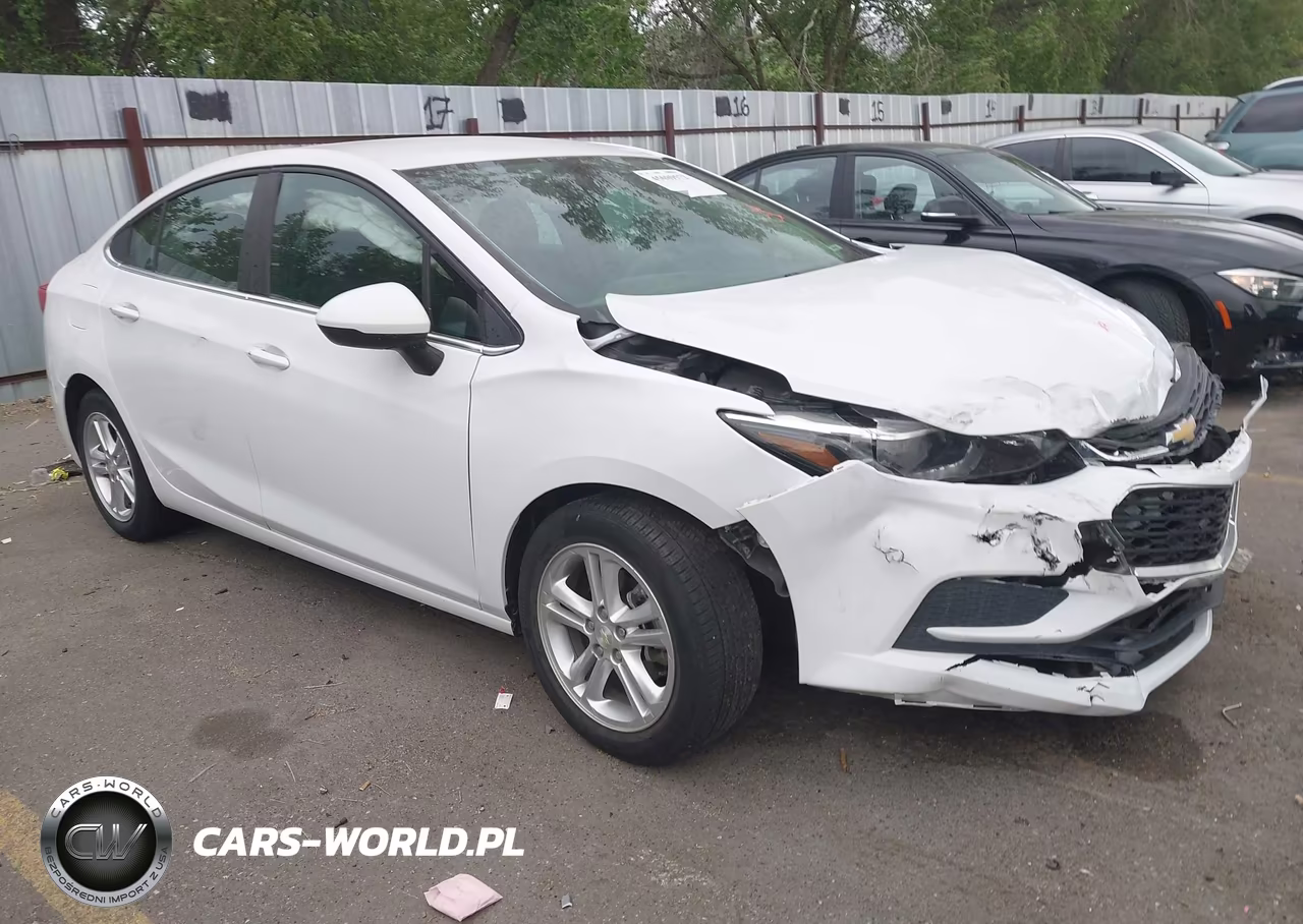 2017 Chevrolet Cruze Lt Auto – zdjęcie 1 z 16