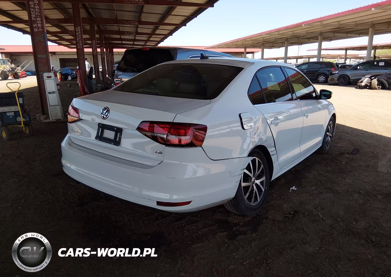 2017 Volkswagen Jetta 1.4T Se VIN:3VWDB7AJ6HM376932 - 4