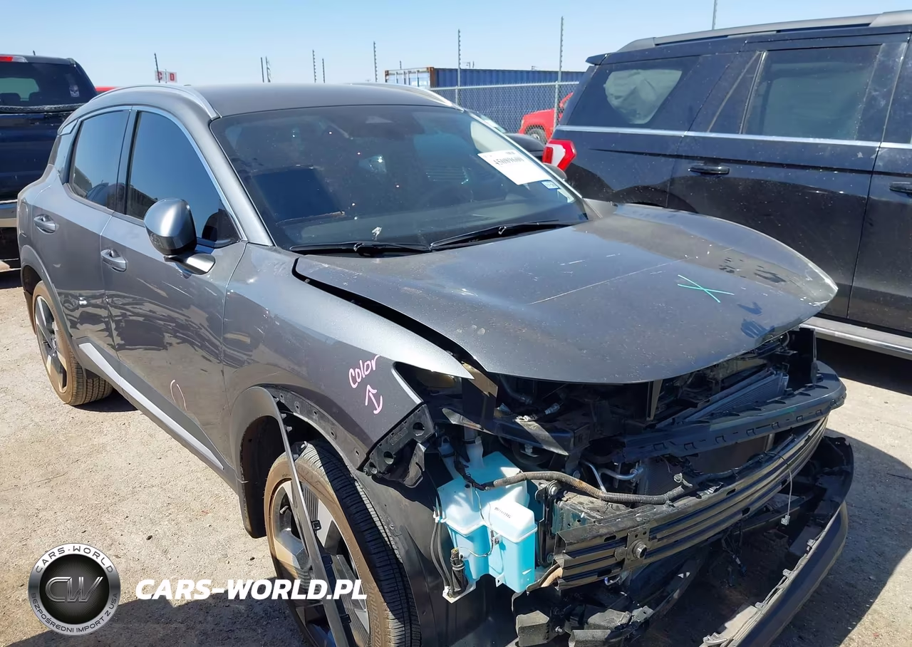 2025 Nissan Kicks Sr Fwd – zdjęcie 1 z 17