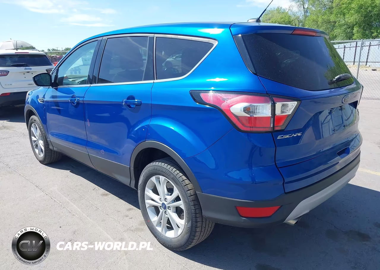 2017 Ford Escape Se VIN:1FMCU9GD5HUE18567 - 3