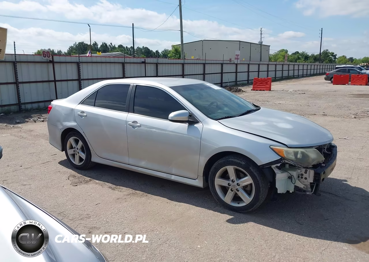 2014 Toyota Camry Se VIN:4T1BF1FK1EU355972 - 14
