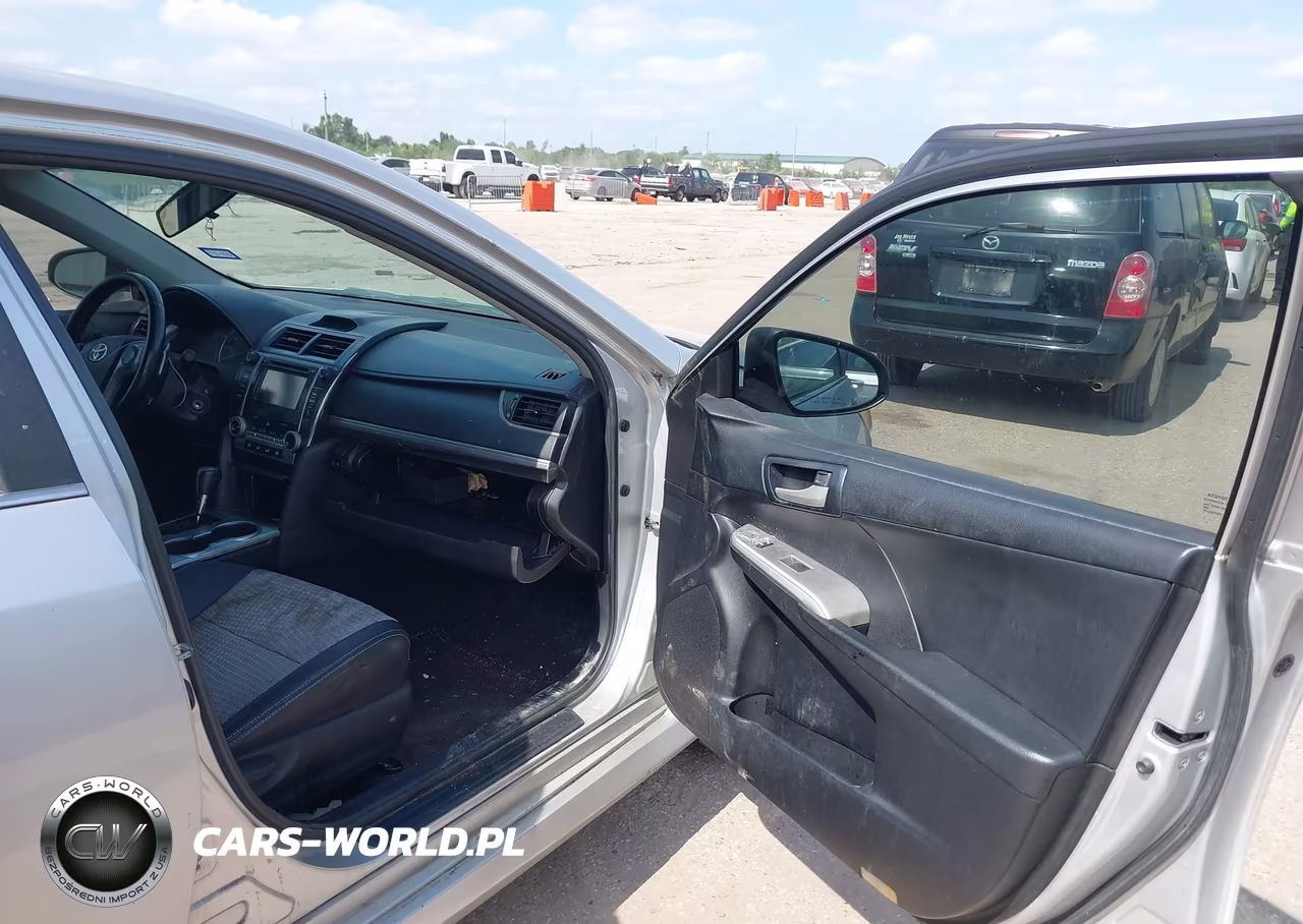 2014 Toyota Camry Se VIN:4T1BF1FK1EU355972 - 5