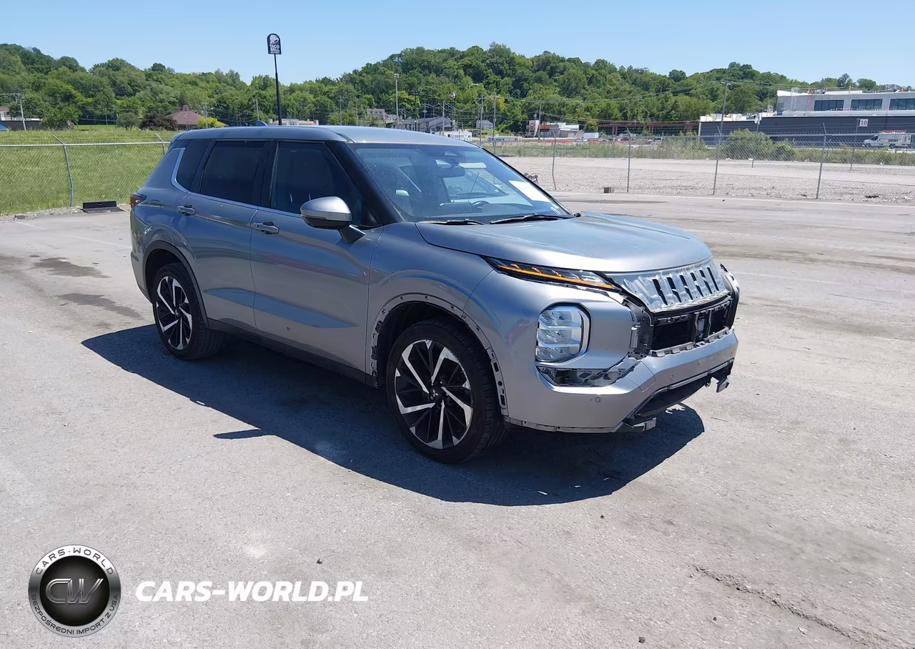 2022 Mitsubishi Outlander Black Edition 2Wd-Se 2.5 2Wd-Se Launch Edition 2Wd – zdjęcie 1 z 16