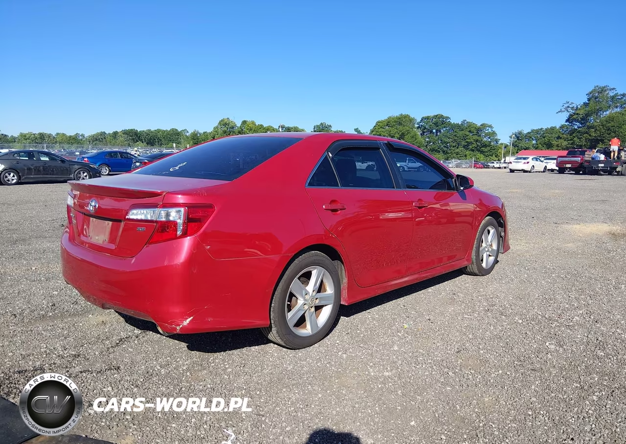 2014 Toyota Camry Se VIN:4T1BF1FK9EU752846 - 4