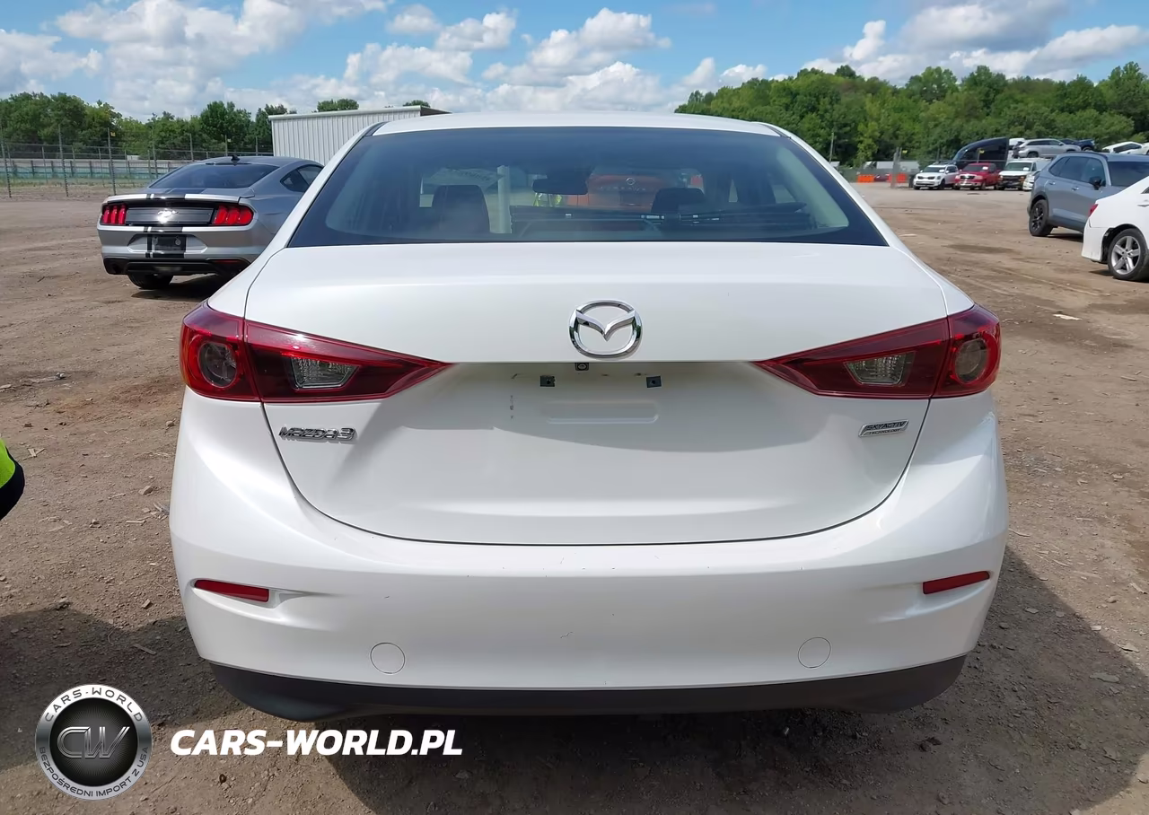 2018 Mazda Mazda3 Sport VIN:3MZBN1U79JM218201 - 17