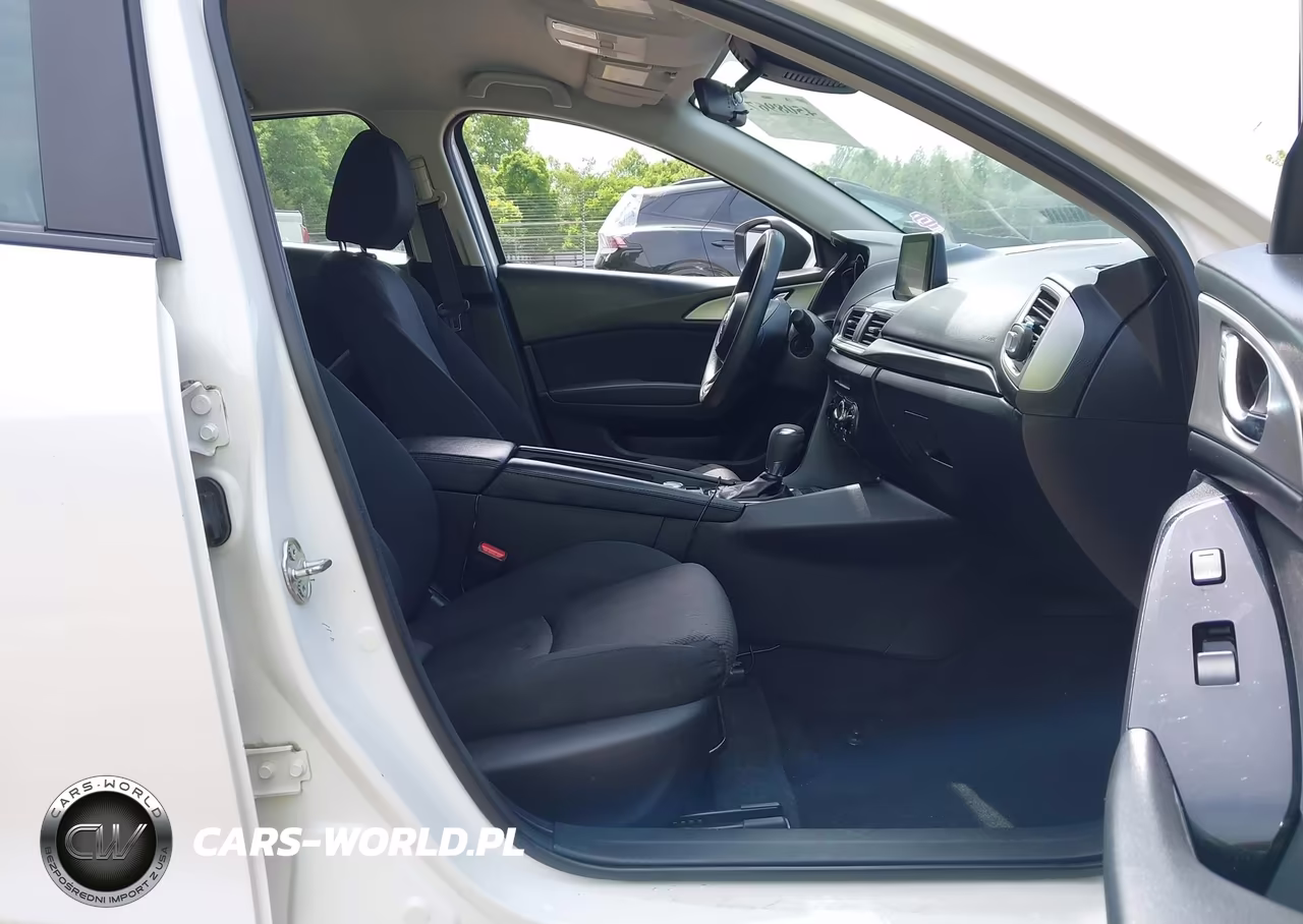2018 Mazda Mazda3 Sport VIN:3MZBN1U79JM218201 - 5