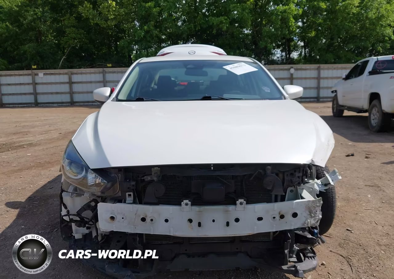 2018 Mazda Mazda3 Sport VIN:3MZBN1U79JM218201 - 6
