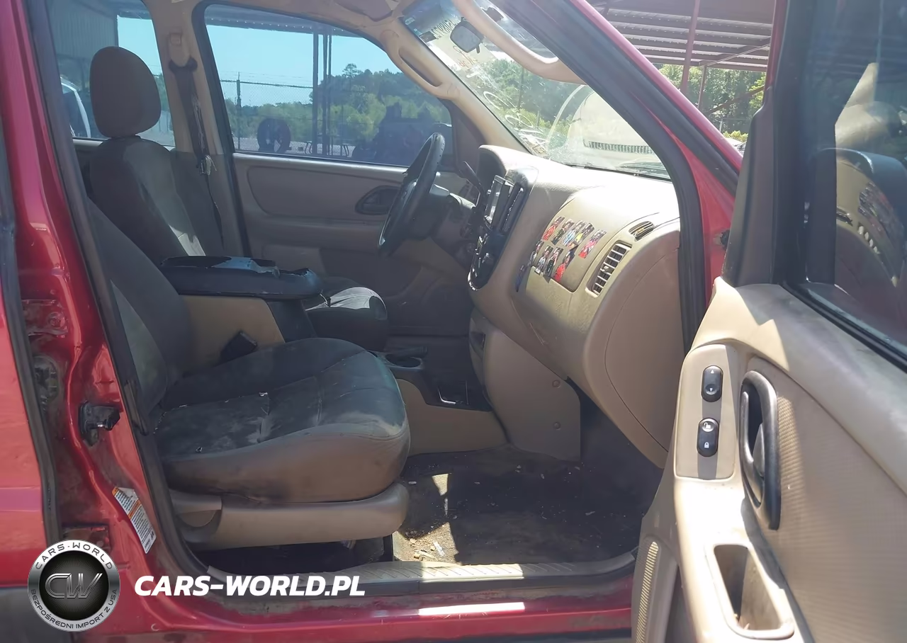 2004 Ford Escape Xls VIN:1FMCU02114DA18511 - 5