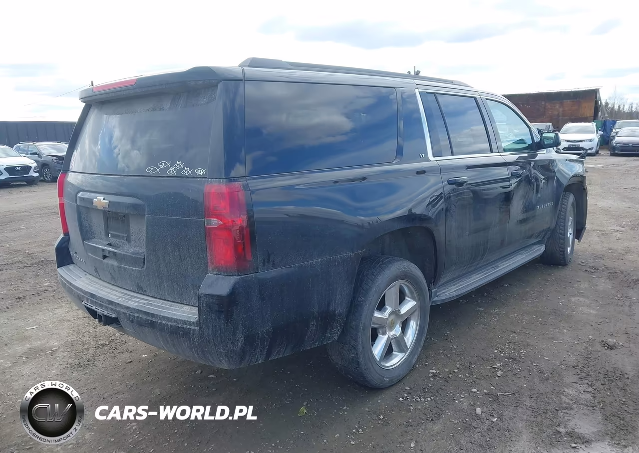 2019 Chevrolet Suburban Lt VIN:1GNSKHKC3KR143619 - 4