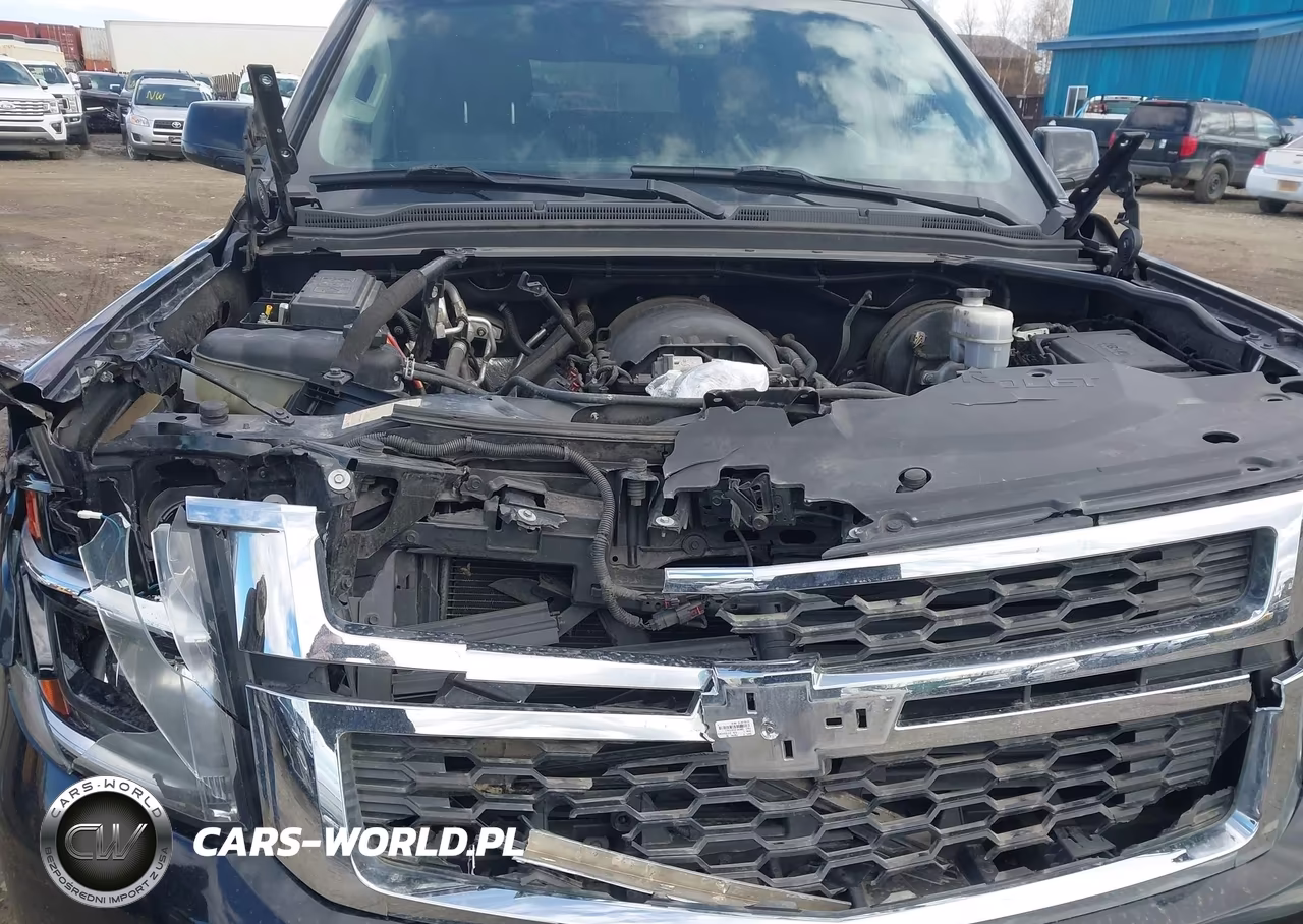 2019 Chevrolet Suburban Lt VIN:1GNSKHKC3KR143619 - 6
