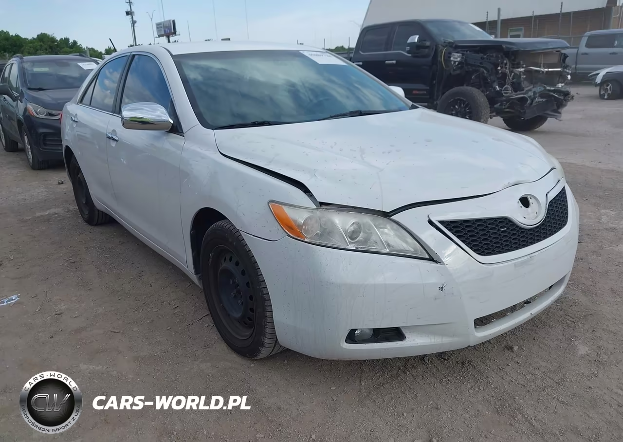 2009 Toyota Camry Le – zdjęcie 1 z 17
