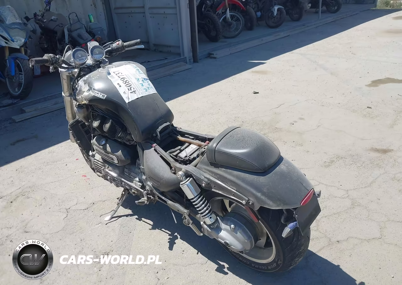 2005 Triumph Motorcycle Rocket Iii VIN:SMTC00L485J208903 - 3