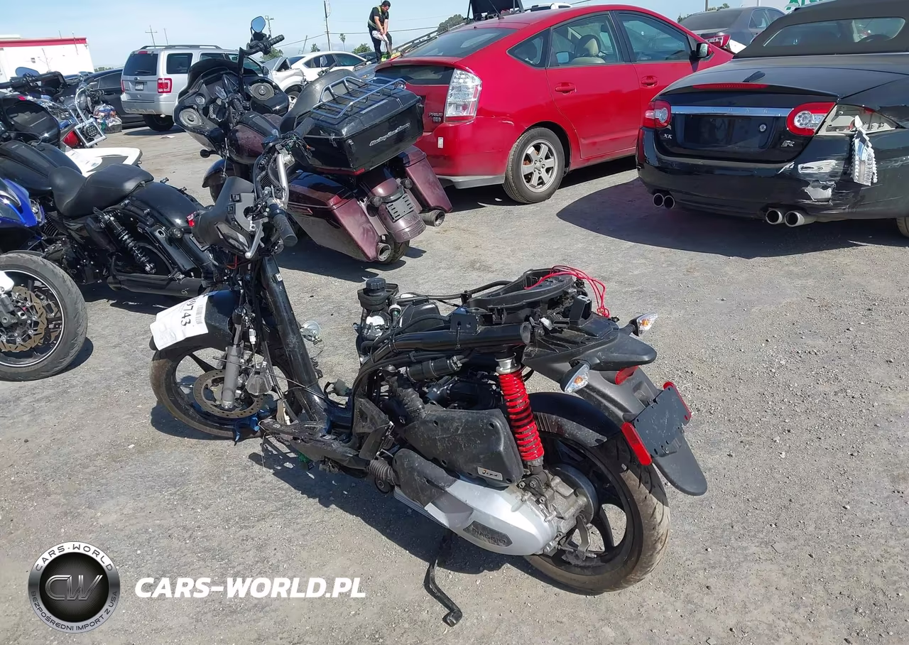 2023 Piaggio Liberty 150-150 S VIN:ZAPM898G7P7004675 - 3