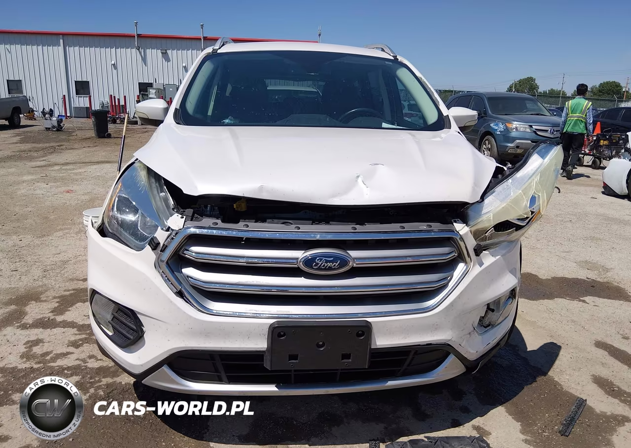 2017 Ford Escape Titanium VIN:1FMCU9J90HUE95142 - 12