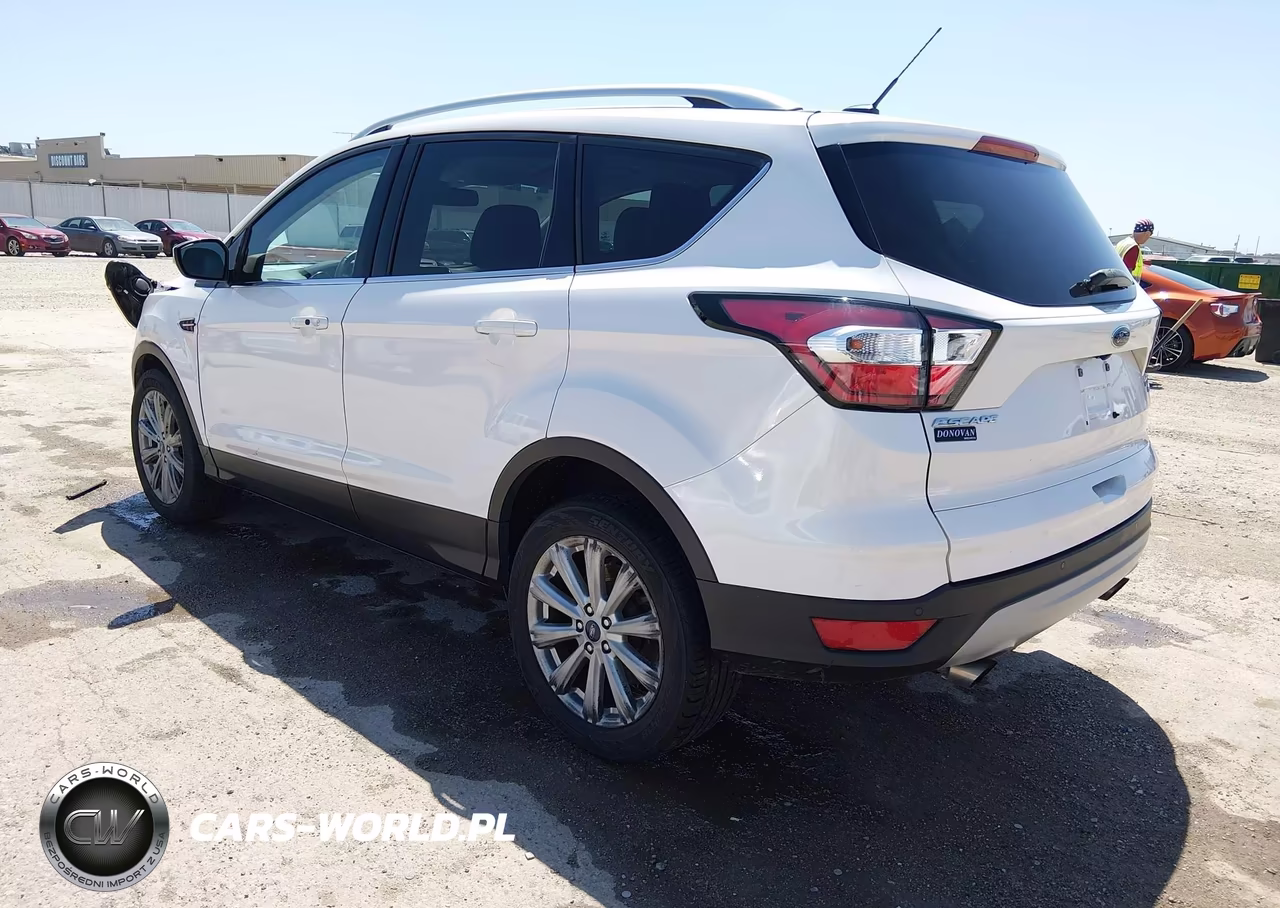 2017 Ford Escape Titanium VIN:1FMCU9J90HUE95142 - 3