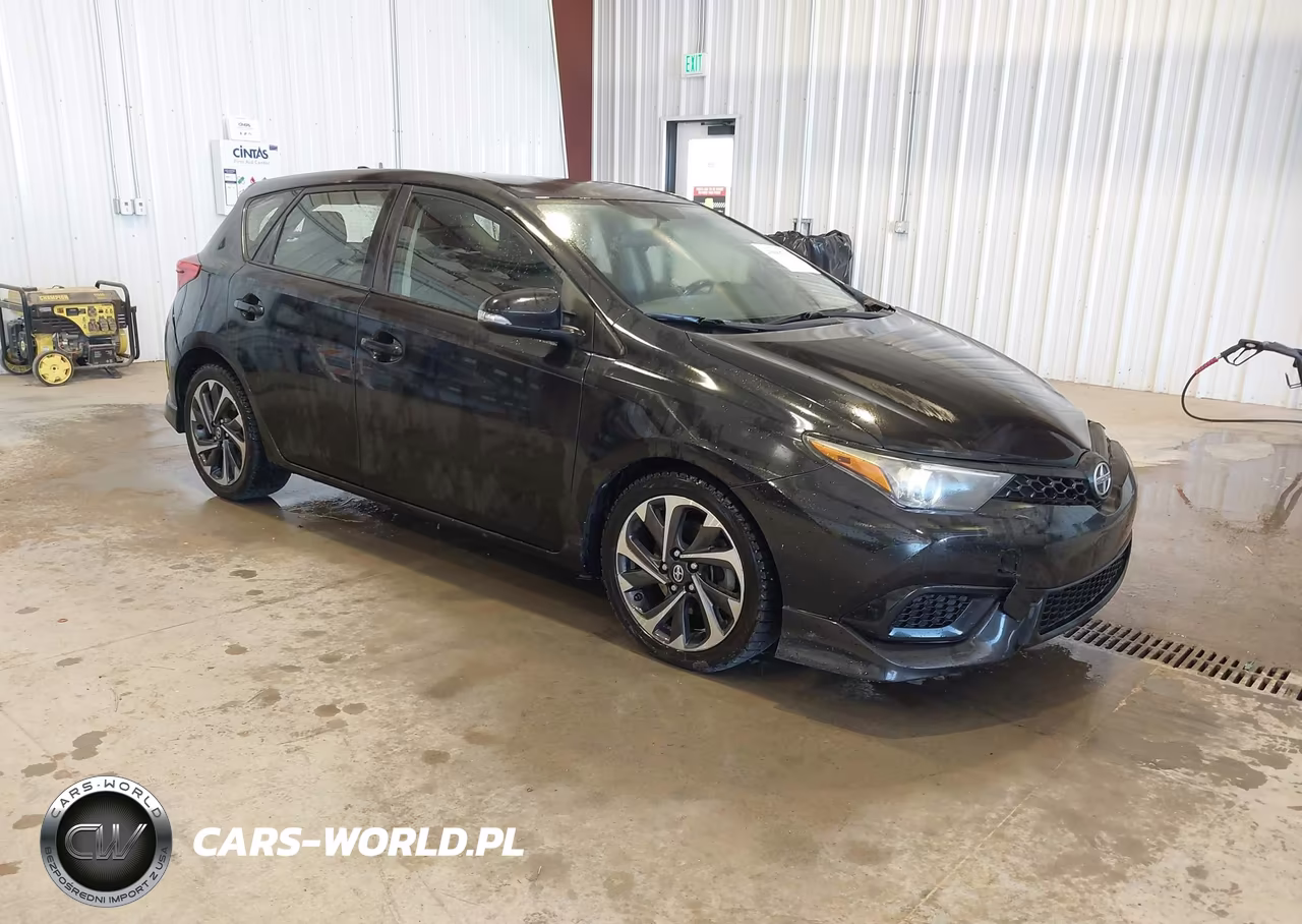 2016 Scion Im – zdjęcie 1 z 16