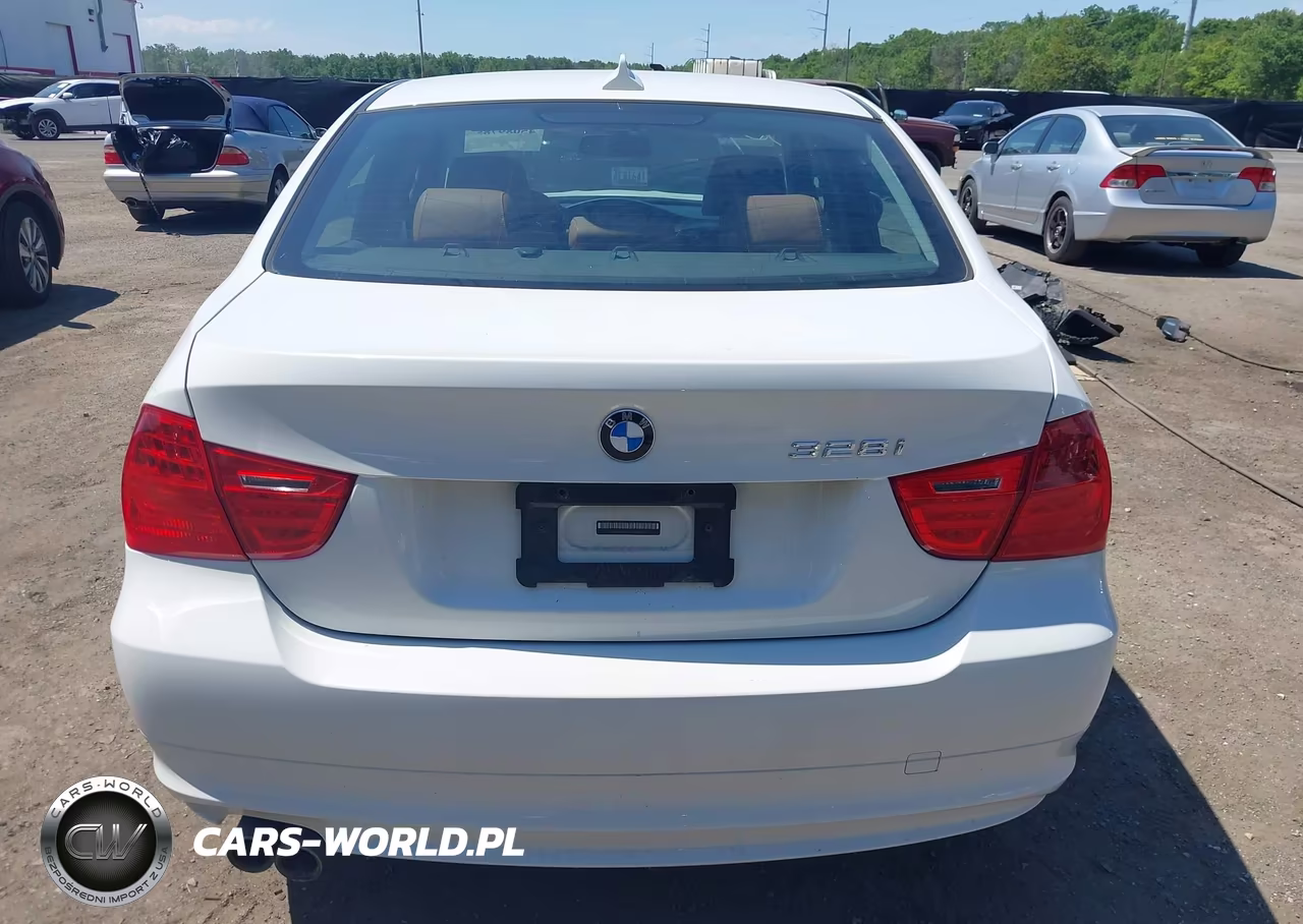 2009 BMW 328I xDrive VIN:WBAPK53579A510833 - 16