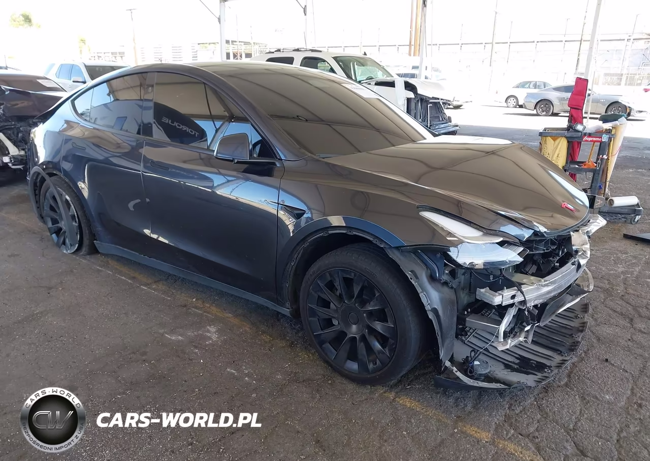 2024 Tesla Model Y Long Range Single Motor Rear-Wheel Drive-Rwd – zdjęcie 1 z 17