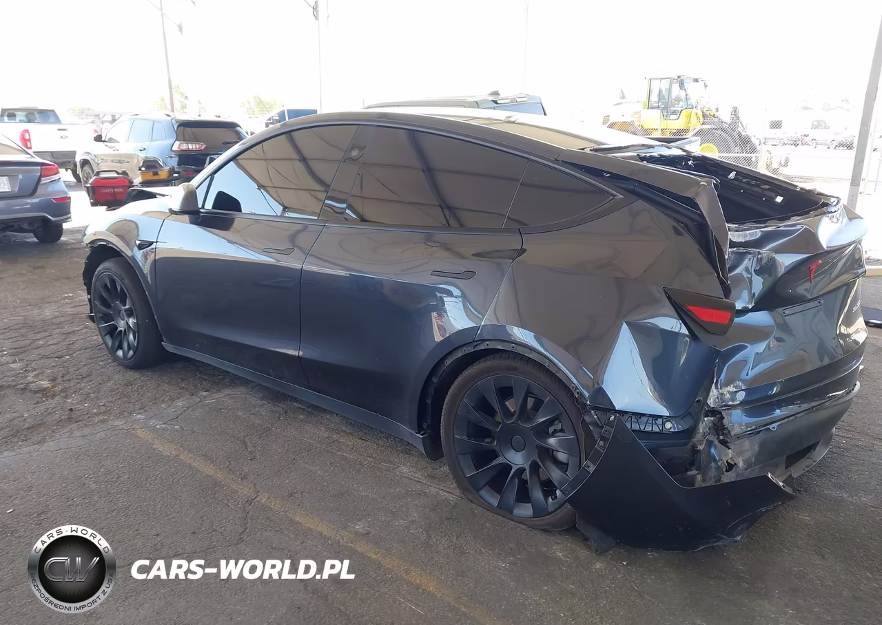 2024 Tesla Model Y Long Range Single Motor Rear-Wheel Drive-Rwd VIN:7SAYGDED1RF055737 - 3