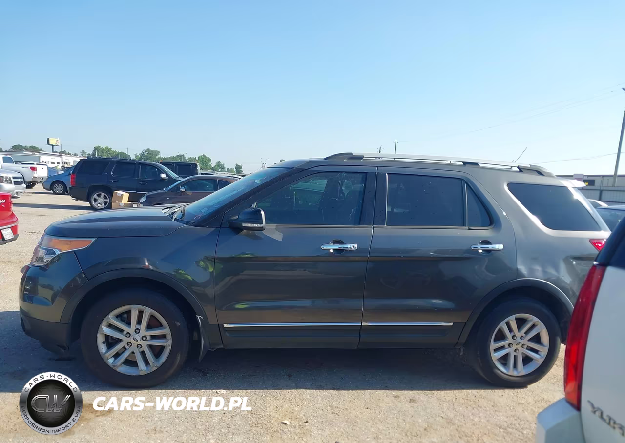 2015 Ford Explorer Xlt VIN:1FM5K7D86FGB58427 - 14