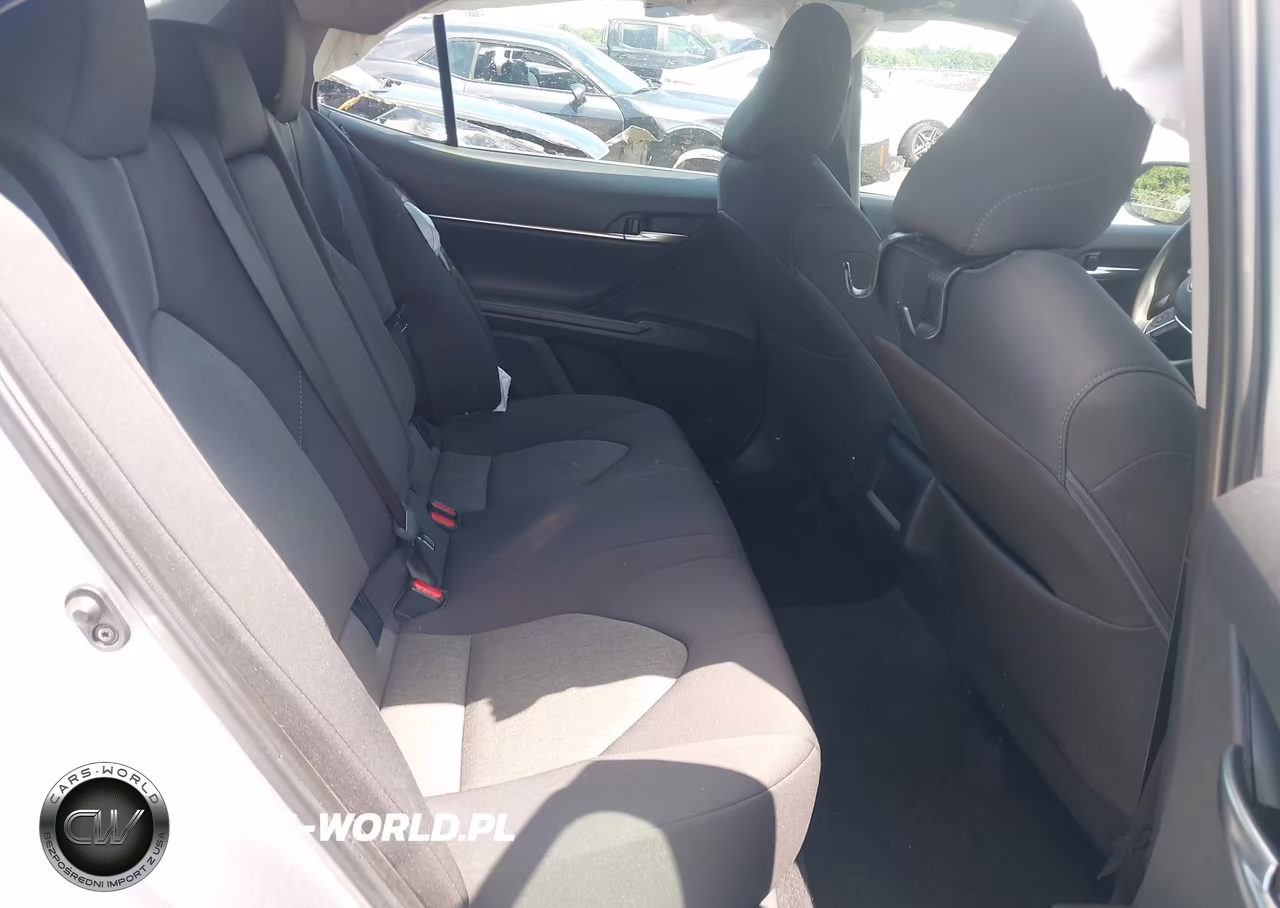 2024 Toyota Camry Le VIN:4T1R11AK2RU859604 - 8