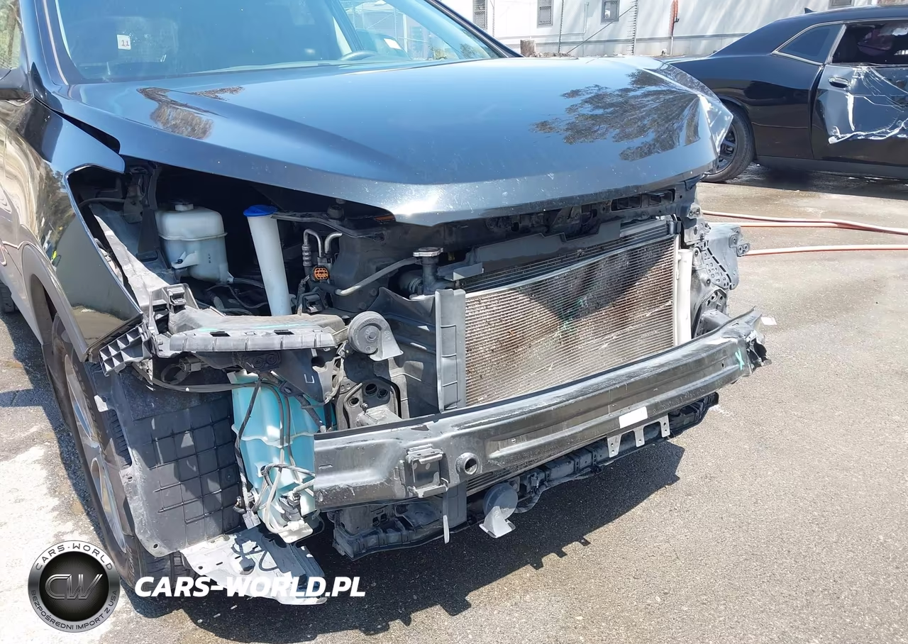 2018 Hyundai Santa Fe Se VIN:KM8SM4HF6JU269669 - 18