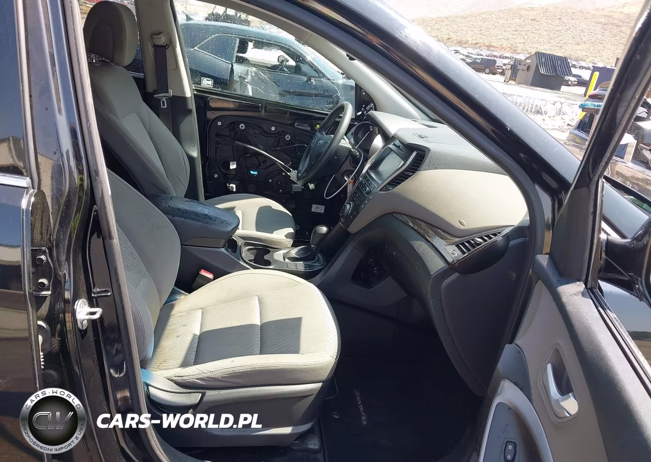 2018 Hyundai Santa Fe Se VIN:KM8SM4HF6JU269669 - 5