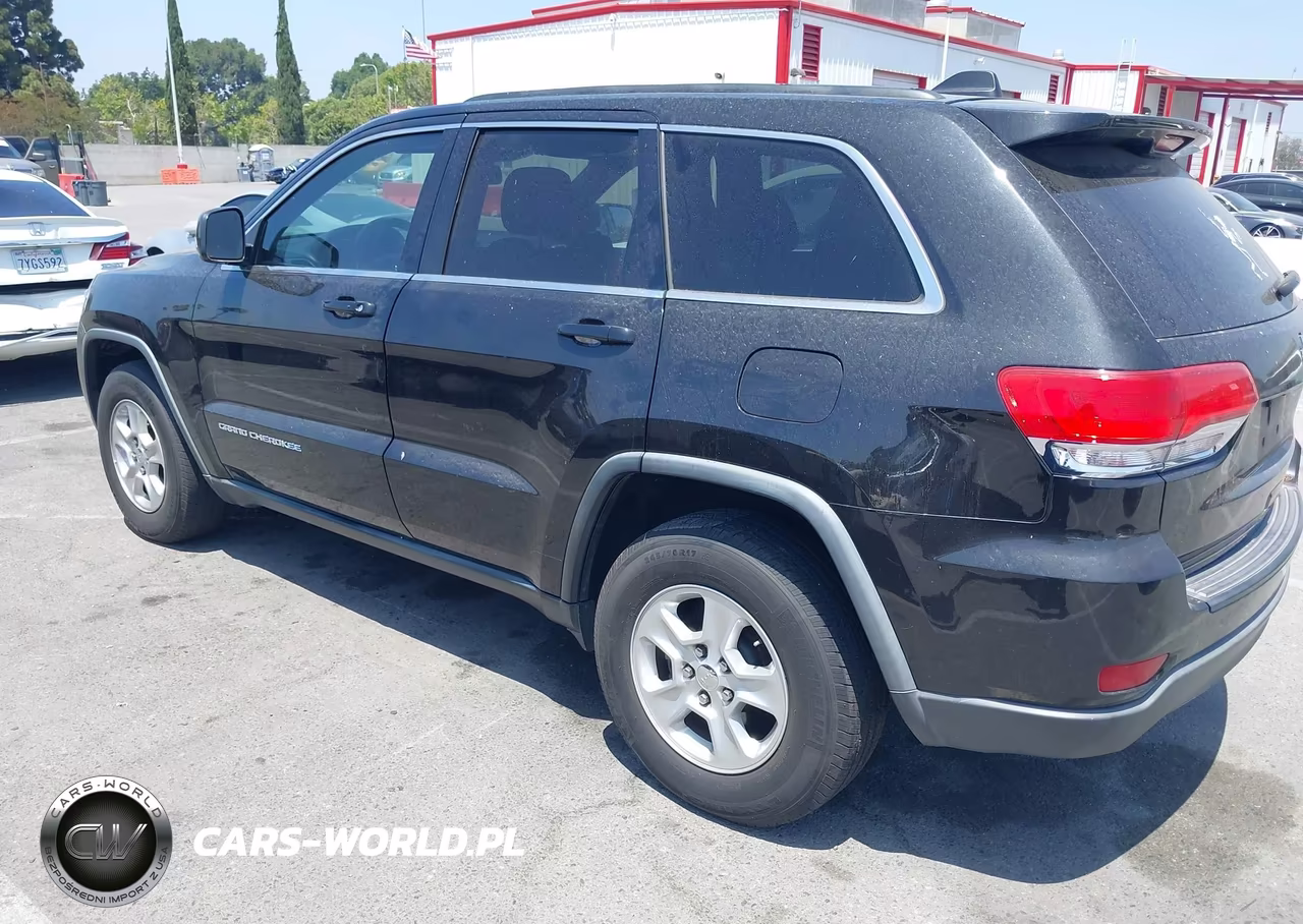 2014 Jeep Grand Cherokee Laredo VIN:1C4RJEAG6EC317414 - 3