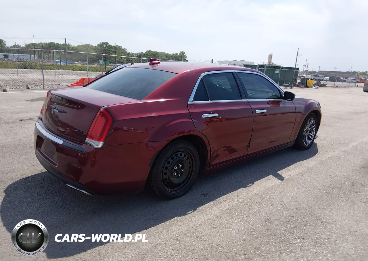 2016 Chrysler 300C VIN:2C3CCAEG8GH134796 - 4