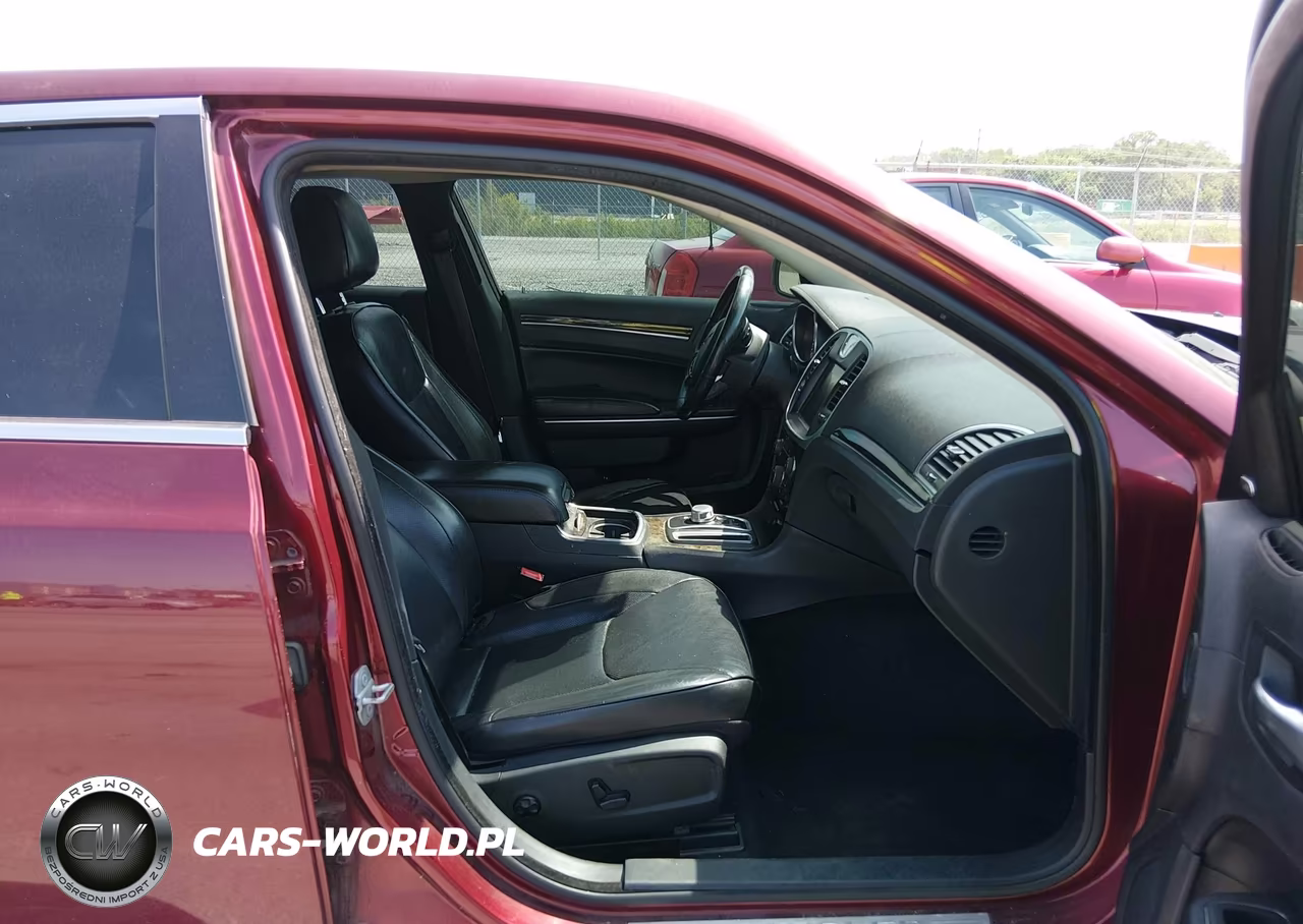 2016 Chrysler 300C VIN:2C3CCAEG8GH134796 - 5