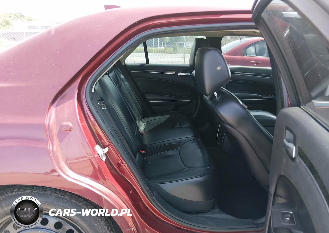 2016 Chrysler 300C VIN:2C3CCAEG8GH134796 - 8