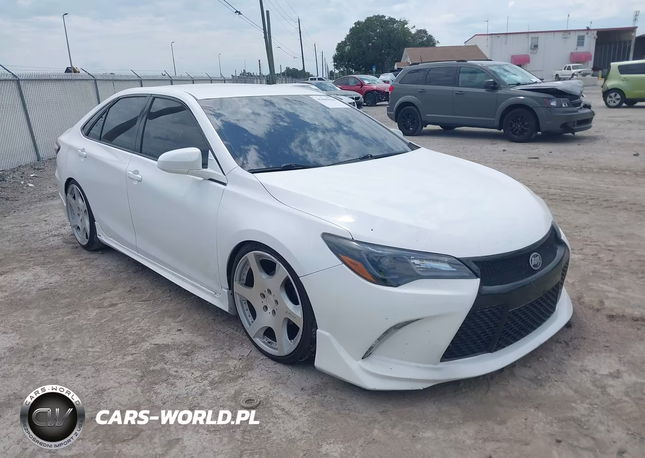 2016 Toyota Camry Le