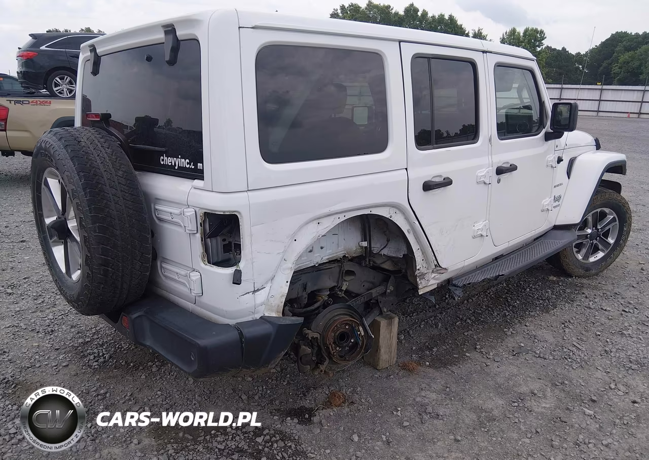 2019 Jeep Wrangler Unlimited Sahara 4X4 VIN:1C4HJXEG2KW548869 - 6