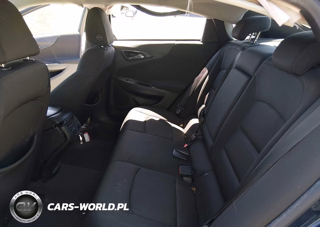 2019 Chevrolet Malibu Lt VIN:1G1ZD5ST4KF138780 - 8