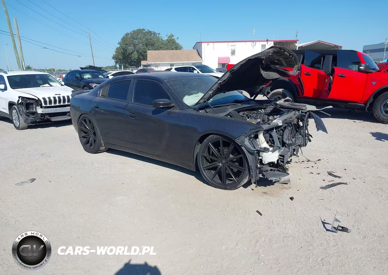 2016 Dodge Charger R-T – zdjęcie 1 z 17