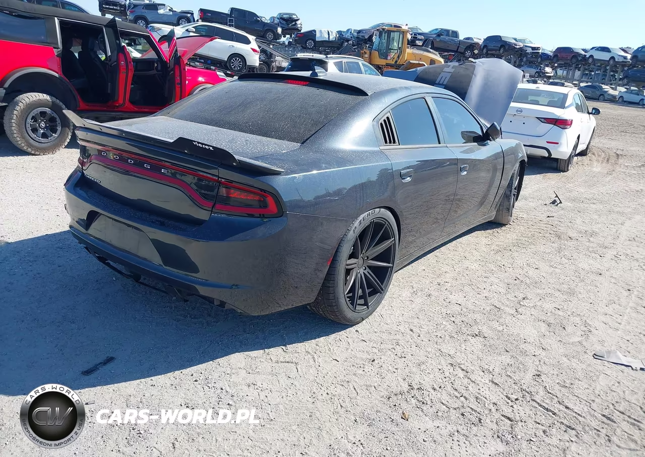 2016 Dodge Charger R-T VIN:2C3CDXCT1GH313116 - 4