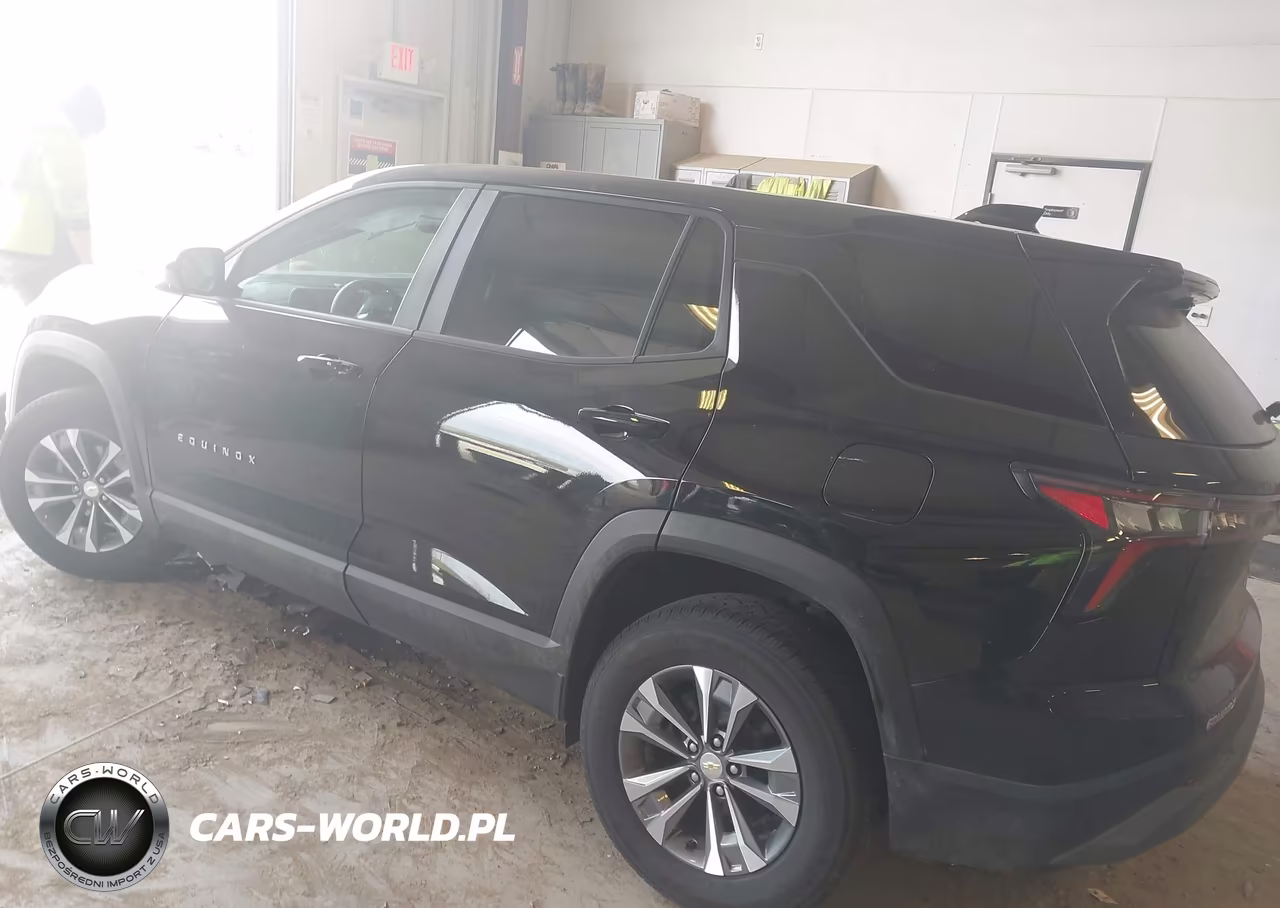 2026 Chevrolet Equinox Fwd Lt VIN:3GNAXHEG7TL316742 - 3
