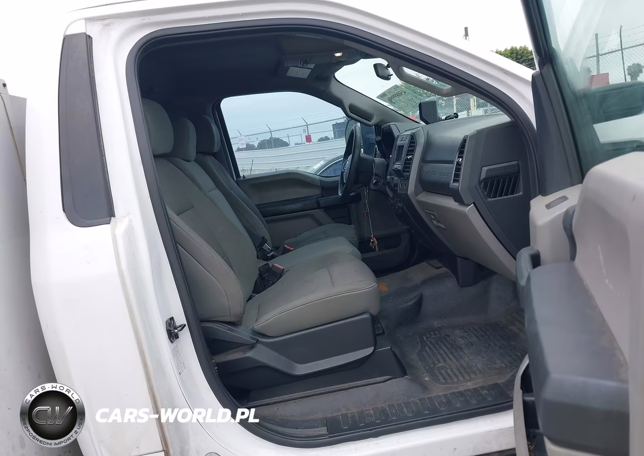 2020 Ford F-450 Chassis Xl VIN:1FDUF4GN4LEC43399 - 5