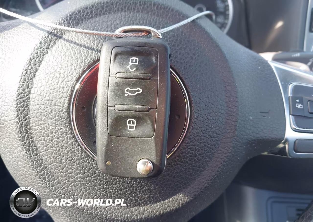 2014 Volkswagen Tiguan R-Line VIN:WVGAV3AX7EW064393 - 11