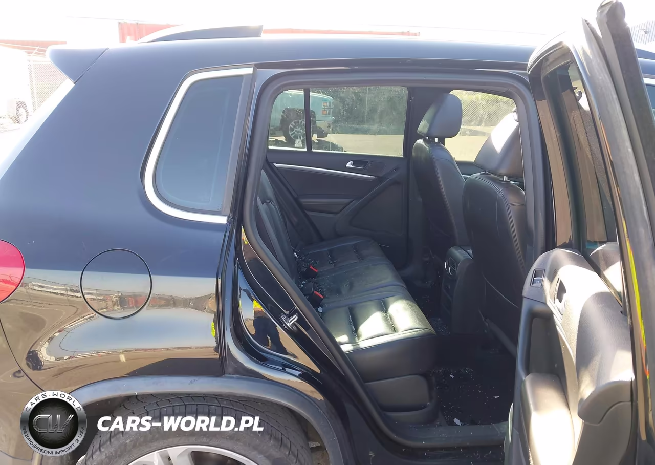 2014 Volkswagen Tiguan R-Line VIN:WVGAV3AX7EW064393 - 8