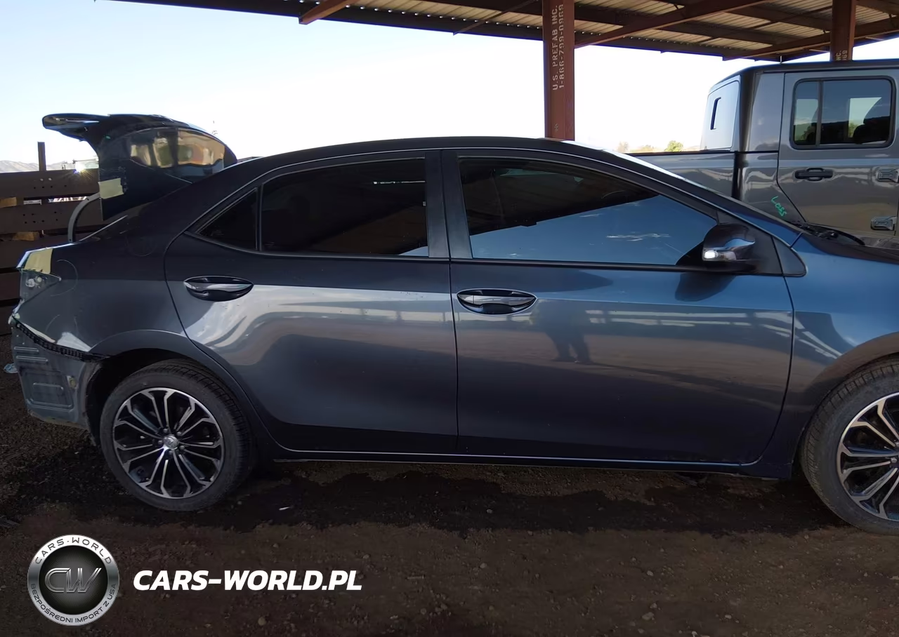 2015 Toyota Corolla S Plus VIN:5YFBURHE3FP268668 - 14