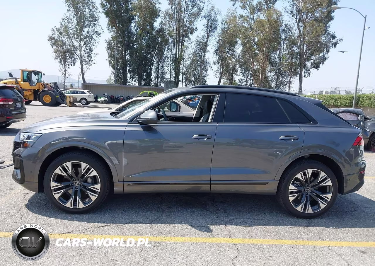 2025 Audi Q8 Premium Plus 55 Tfsi Quattro VIN:WA1BVBF15SD002516 - 14