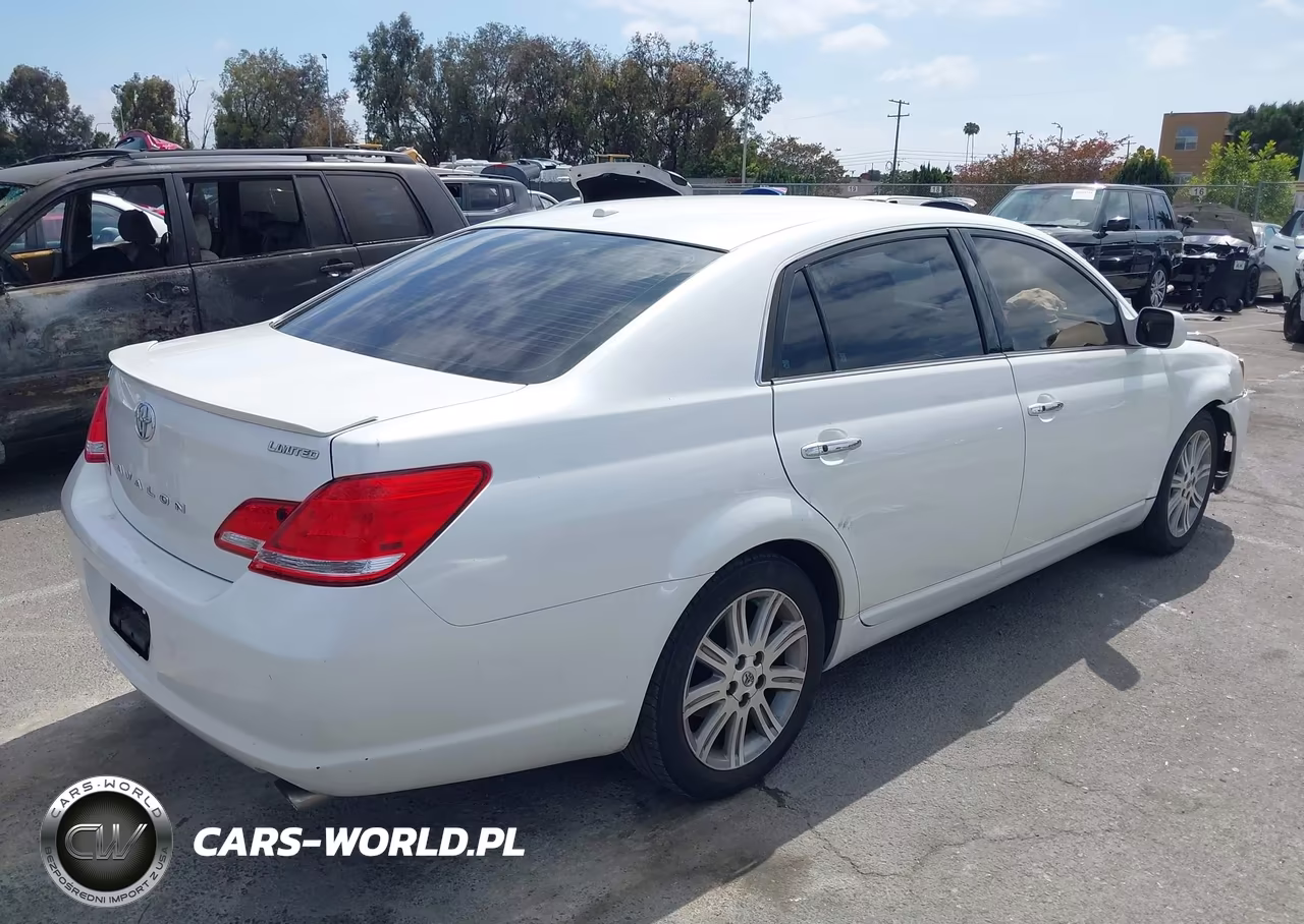 2010 Toyota Avalon Limited VIN:4T1BK3DB0AU370547 - 4